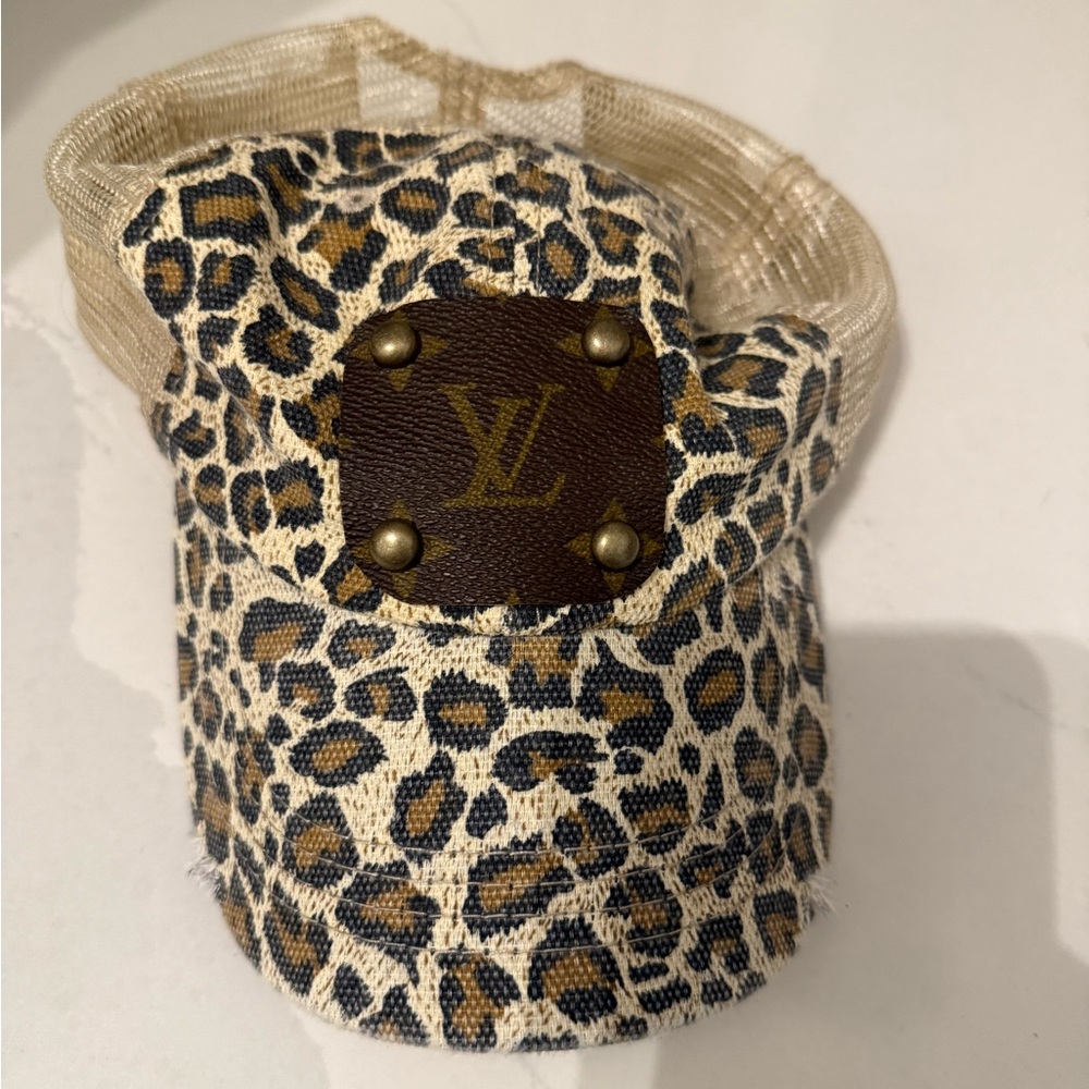 Leopard Print Cap with LV Label Brown Accents